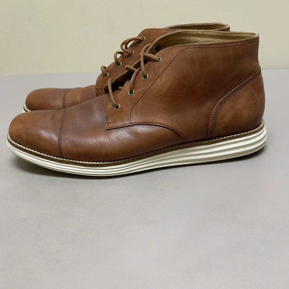 COLE HAAN Grand OS Boots Men 10.5 M Brown Leather Chukka‎ Cap Toe Lace Up Shoes